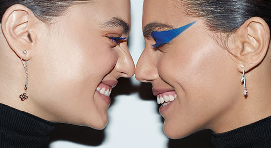 Color blocks – deep blue
