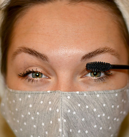 כשאת במסכה, המסקרה הכי חשובה. מדריך