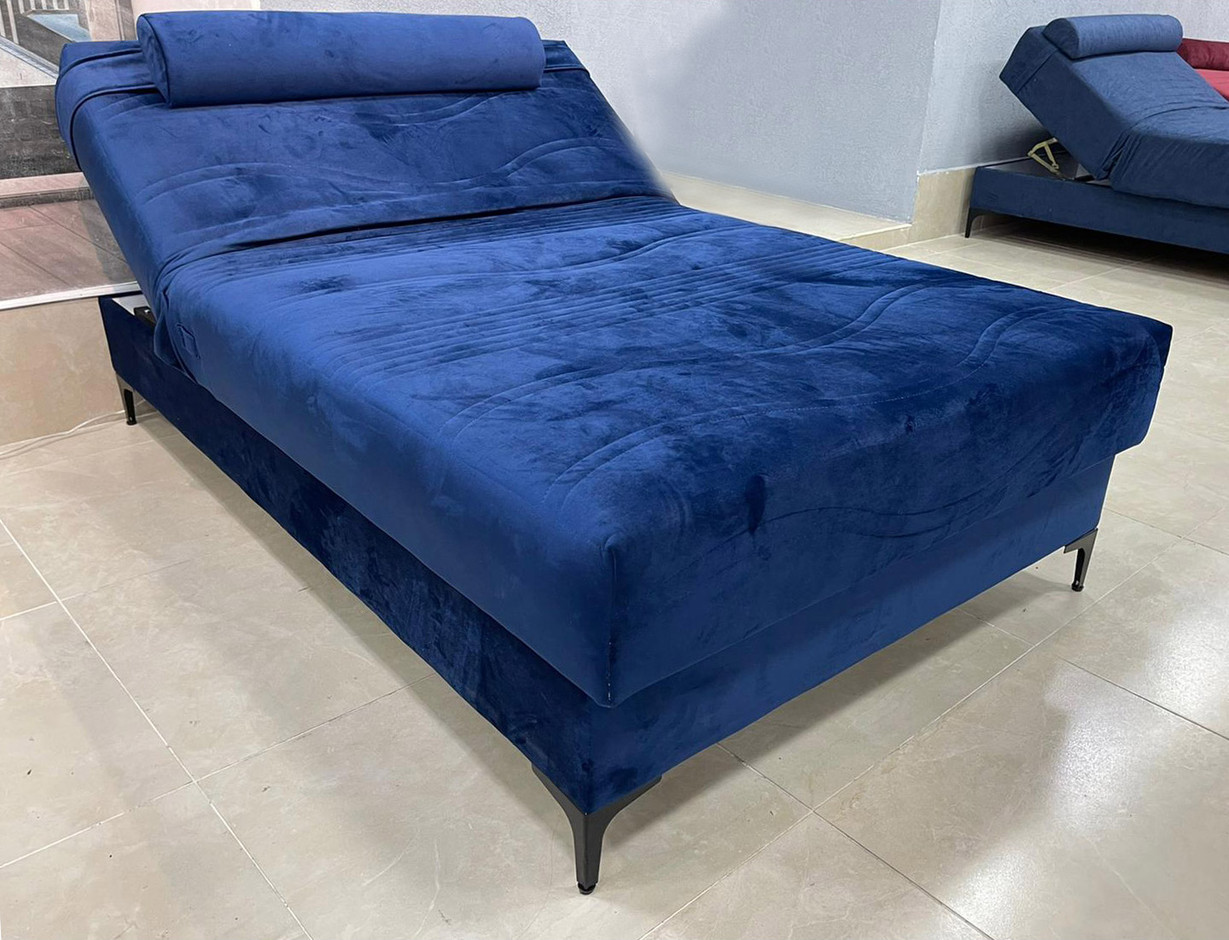 מיטה ברוחב וחצי סופר אורטופדית עם מזרן ספוג קשיח וארגז מצעים דגם גיטי כחול