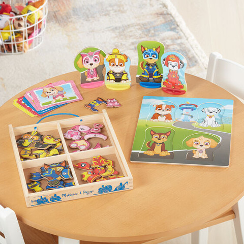 מפרץ ההרפתקאות משחק דמויות מגנטי - Melissa and Doug