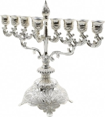 חנוכיה מוכספת 29X31 ס”מ סדרת להבה