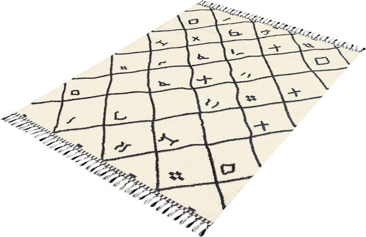 שטיח מרקש 17 קרם/שחור עם פרנזים לחדר שינה
