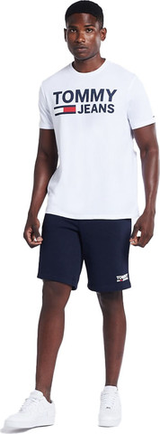 טי שירט Tommy Hilfiger לגבר דגם Jeans Lockup