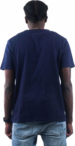 טי שירט Tommy Hilfiger לגבר דגם Jeans Lockup