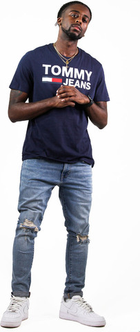 טי שירט Tommy Hilfiger לגבר דגם Jeans Lockup