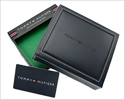 ארנק לגבר מבית TOMMY HILFIGER