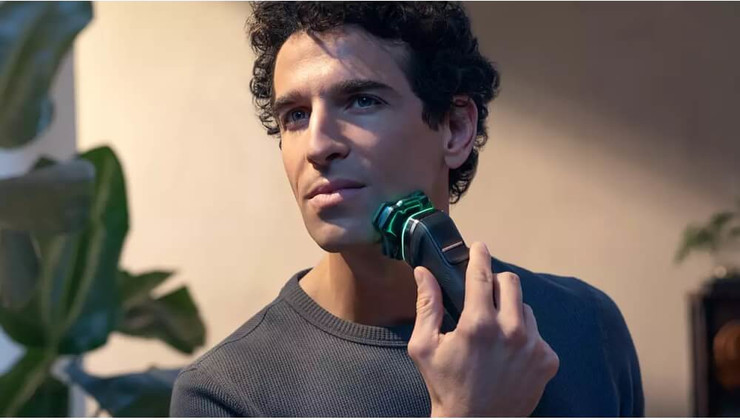 מכשיר גילוח נטענת לשימוש רטוב/יבש  כולל קפסולת ניקיון Philips פיליפס Norelco Shaver Series 9000 S9985/84