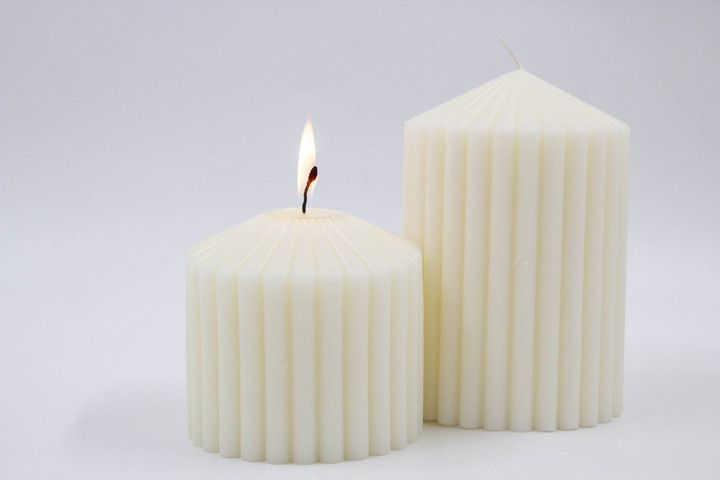 נר קוטר 10 ס"מ STRIP לבן