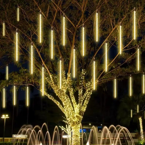 שרשרת נורות סולארית מרהיבה הכוללת 8 נטיפים - אורך 50 ס"מ | אור לבן חם
