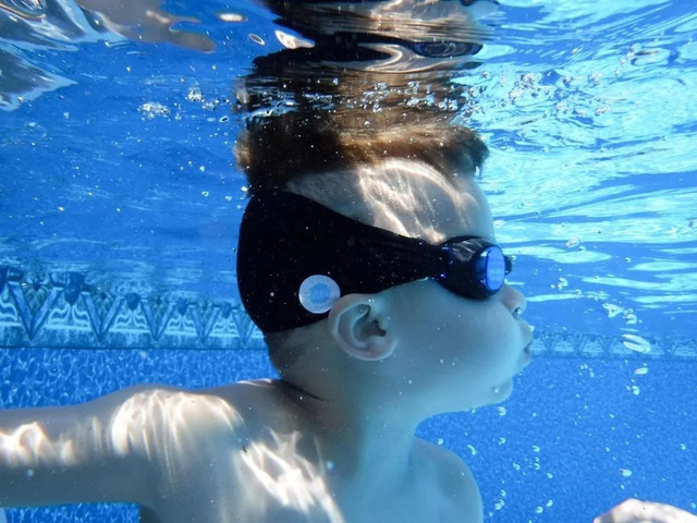 משקפת שחייה – Splash Midnight