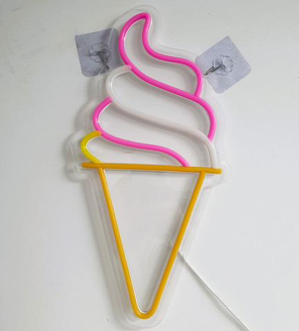 מנורת ניאון USB גביע גלידה, לעיצוב ואווירה – Neon Icecream