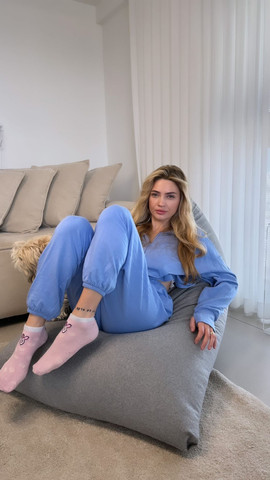 פוף ענק  90*120 בצבע אפור בהיר