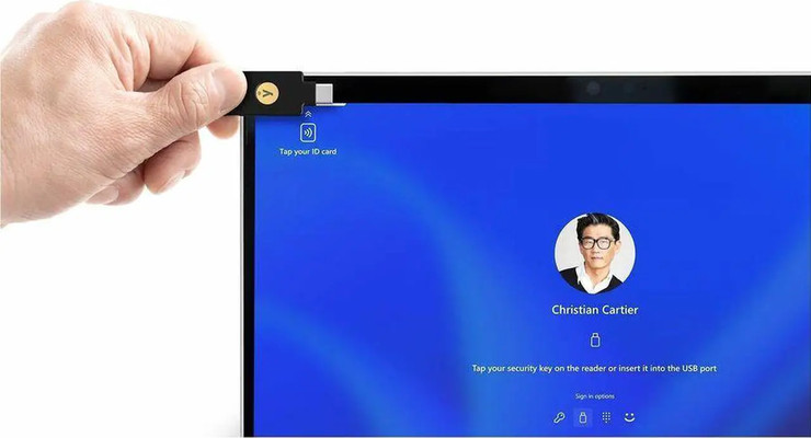 מחשב נייד Microsoft Surface Pro 10 Intel Core Ultra 7 165U 16GB Memory 1TB SSD Intel Graphics 13.0" Touch Screen 2880 x 1920 Detachable 2-in-1 Laptop Windows 11 Pro 64-bit ZDX-00001