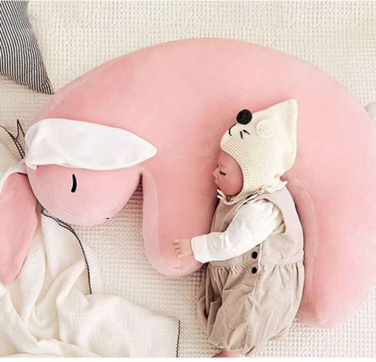 כרית האכלה LAZY BUNNY