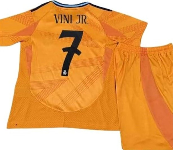 חליפת כדורגל ויניסיוס כתום MADRID