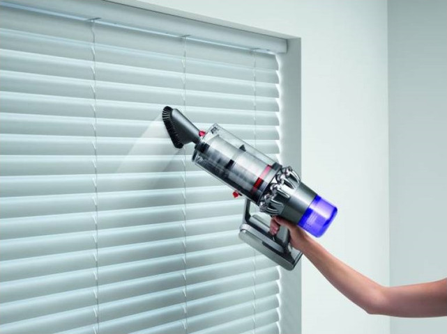 שואב אבק אלחוטי כולל סוללה נשלפת Dyson דייסון V11 Torque New