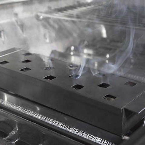 קופסת עישון עשוייה נירוסטה לגריל Broil King ברויל קינג 128456