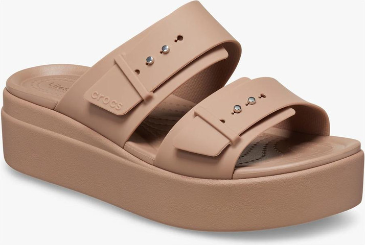 Crocs Brooklyn Sandal - כפכפי פלטפורמה ברוקלין לנשים בצבע לאטה
