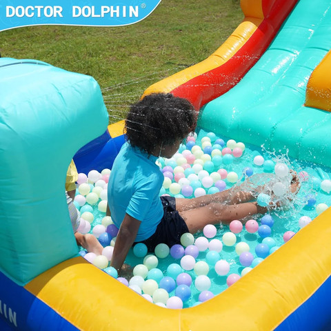מתנפח מים עם מגלשה כפולה  מבית Doctor Dolphin