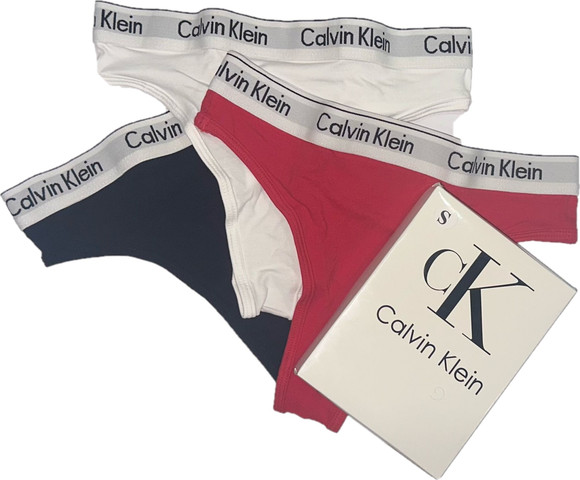 מארז תחתוני נשים Calvin Klein שלושה צבעים לבן שחור ואדום