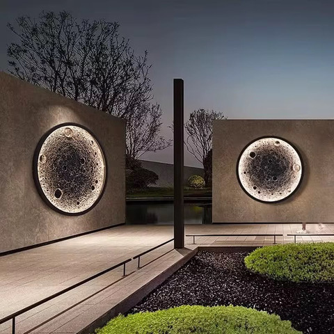 מנורת ירח קיר יוקרתית – Moon Wall Lamp LED | תאורת עיצוב ייחודית לבית ולגינה