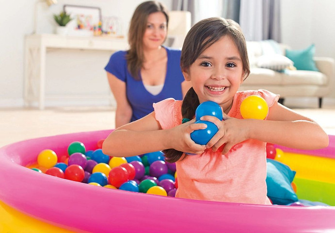 סט של 100 כדורי פלסטיק צבעוניים INTEX סדרת FUN BALLZ מקט 49602