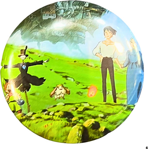 הטירה הנעה - סיכות — שלוש