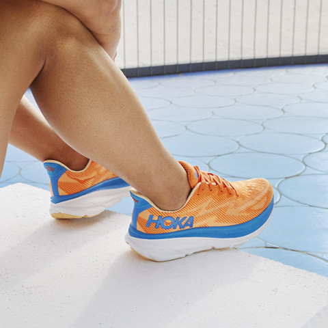 Hoka Clifton 9 - נעלי ספורט גברים הוקה קליפטון 9 בצבע שחור/לבן