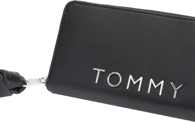 ארנק עור לאישה מבית TOMMY HILFIGER דגם AW0AW16389-BDS