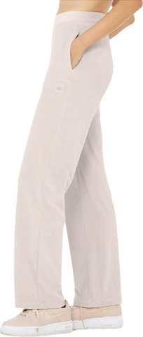 מכנסי Alo Yoga  לנשים דגם Velour High-Waist Glimmer Wide Leg
