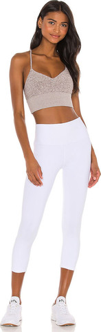חזיית ספורט Alo Yoga לנשים דגם Alosoft Lavish