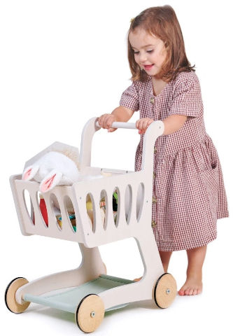 עגלת קניות מעץ עם גלגלי גומי, תחתית בד ולוח רשימת קניות