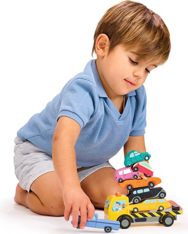 ערימת מכוניות: מוביל מכוניות + 7 רכבים מעץ מלא