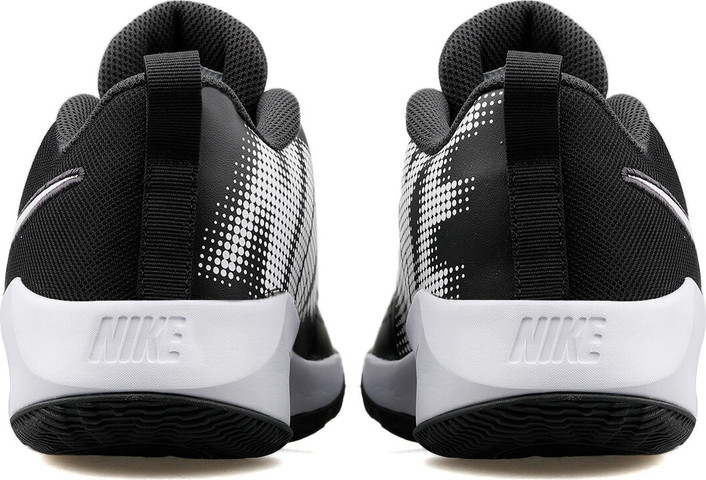 נעלי כדורסל Nike לנשים ולנוער דגם GS Team Hustle Quick 2