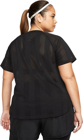 חולצת טישירט Nike לנשים דגם Glam (Plus Size)