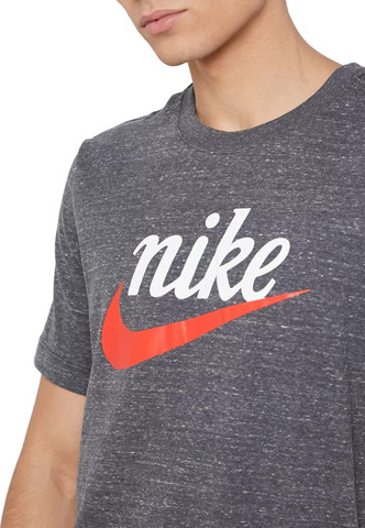 טי שירט Nike לגברים דגם Heritage