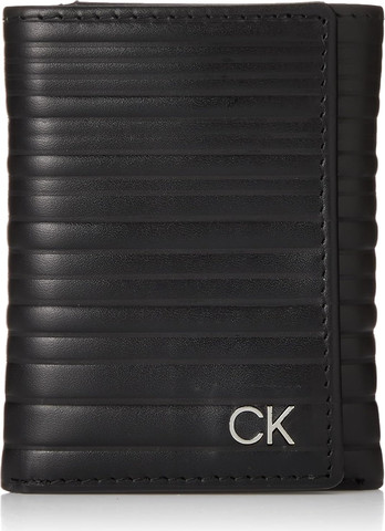ארנק ספר של המותג Calvin Klein