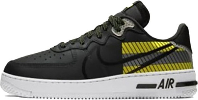 נעלי סניקרס Nike לנשים דגם Nike Air Force 1 React LX