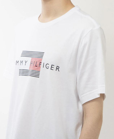 חולצות  טי מודפס TOMMY HILFIGER שרוול קצר