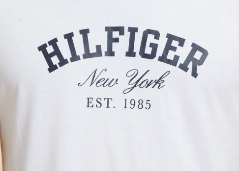 חולצת טי מודפס TOMMY HILFIGER שרוול קצר