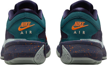 נעלי סניקרס Nike לגברים דגם Giannis Freak 5