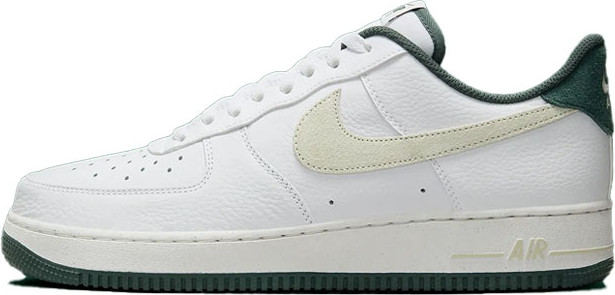 נעלי סניקרס Nike לגברים דגם Air Force