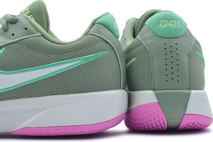 Nike G.T. Cut Academy FB2599-300 נעלי כדורסל