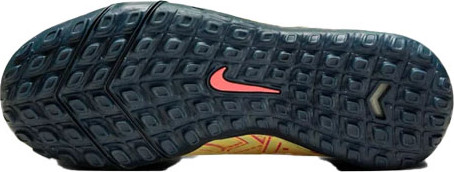 נעלי כדורגל Nike ילדים ונוער דגם Mercurial Superfly 10 Academy
