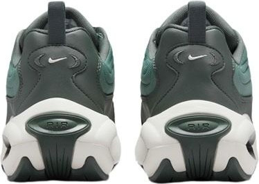 נעלי סניקרס Nike לנשים דגם Air Max Portal
