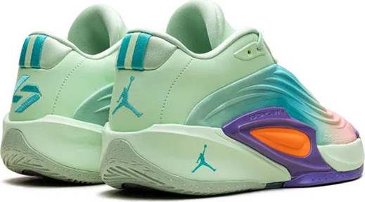 נעלי כדורסל Jordan לגברים דגם Luka 3