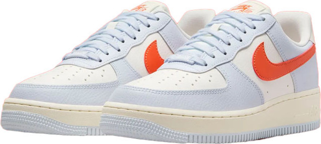 נעלי סניקרס Nike לנשים דגם Air Force 1