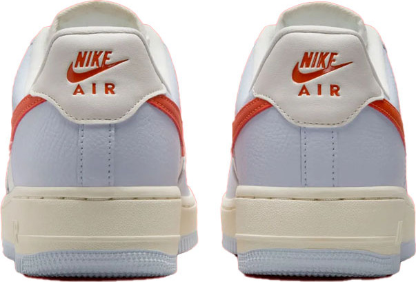 נעלי סניקרס Nike לנשים דגם Air Force 1