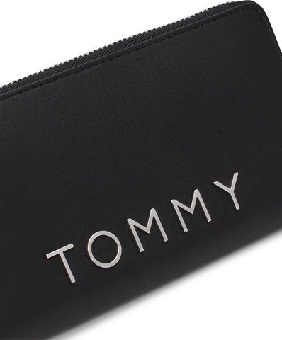 ארנק דמוי עור לאישה מבית TOMMY HILFIGER דגם AW0AW16476-BDS