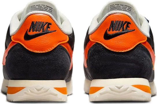 נעלי סניקרס Nike לגברים דגם Cortez TXT